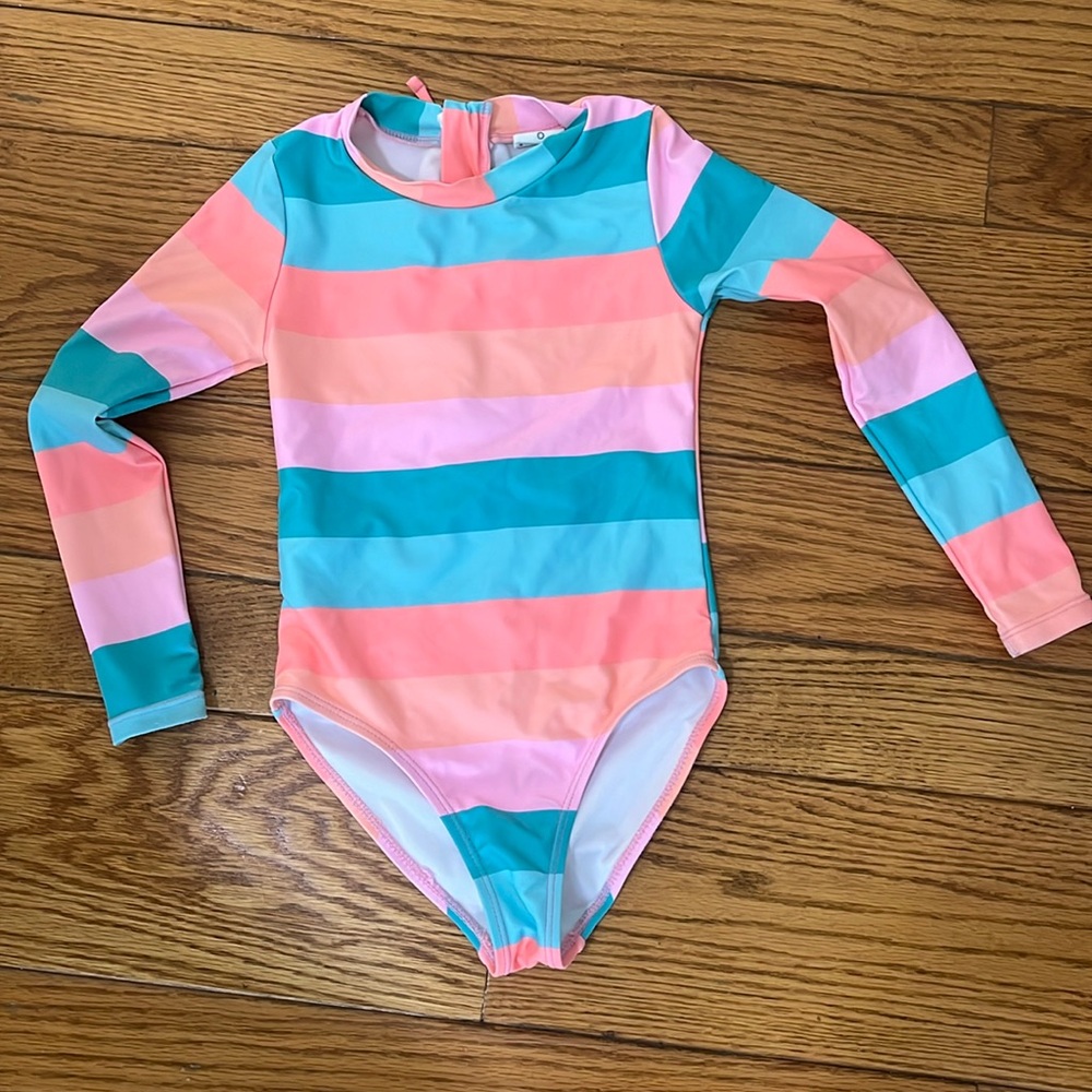 Girls snapper rock size 5-6 striped swim suit: lightly used